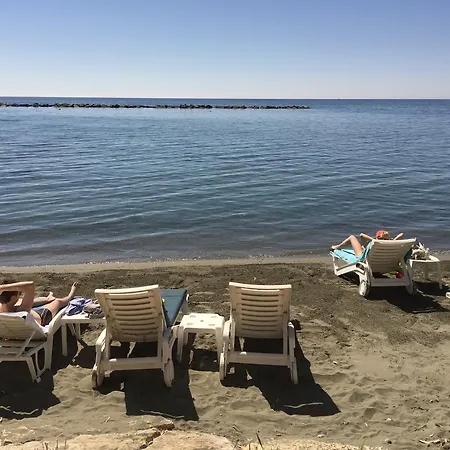 Lordos Sea Front Apartamento Limassol